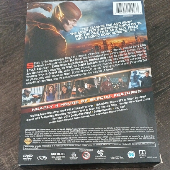 DC The Flash Season 2 DVD with Red and Blue Cover - Picture 2 of 2